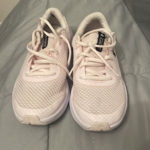 Under armor light pink shoes